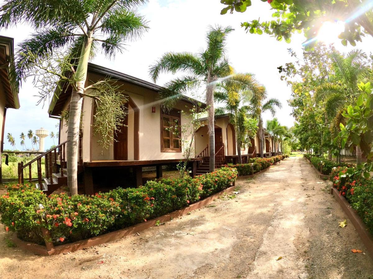Sunrise Cabanas Baía de Arugam Exterior foto